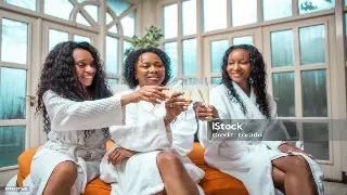 按摩棒OUT啦！手、肘、膝…这些“天然工具”才是按摩高手秘而不宣的宝藏！