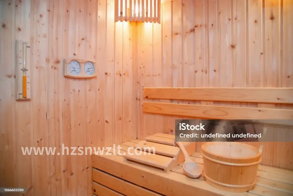 桑拿中的热石理疗